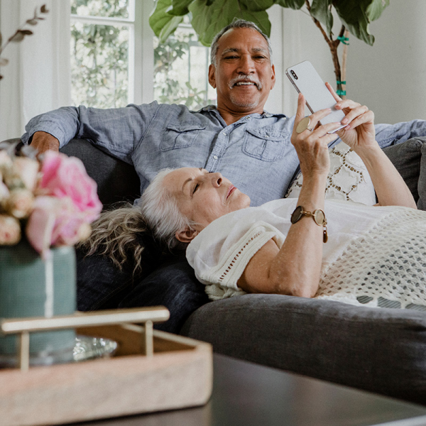 senior-couple-apartment.jpg 