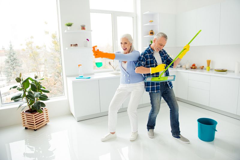 seniors-cleaning-spring.jpg